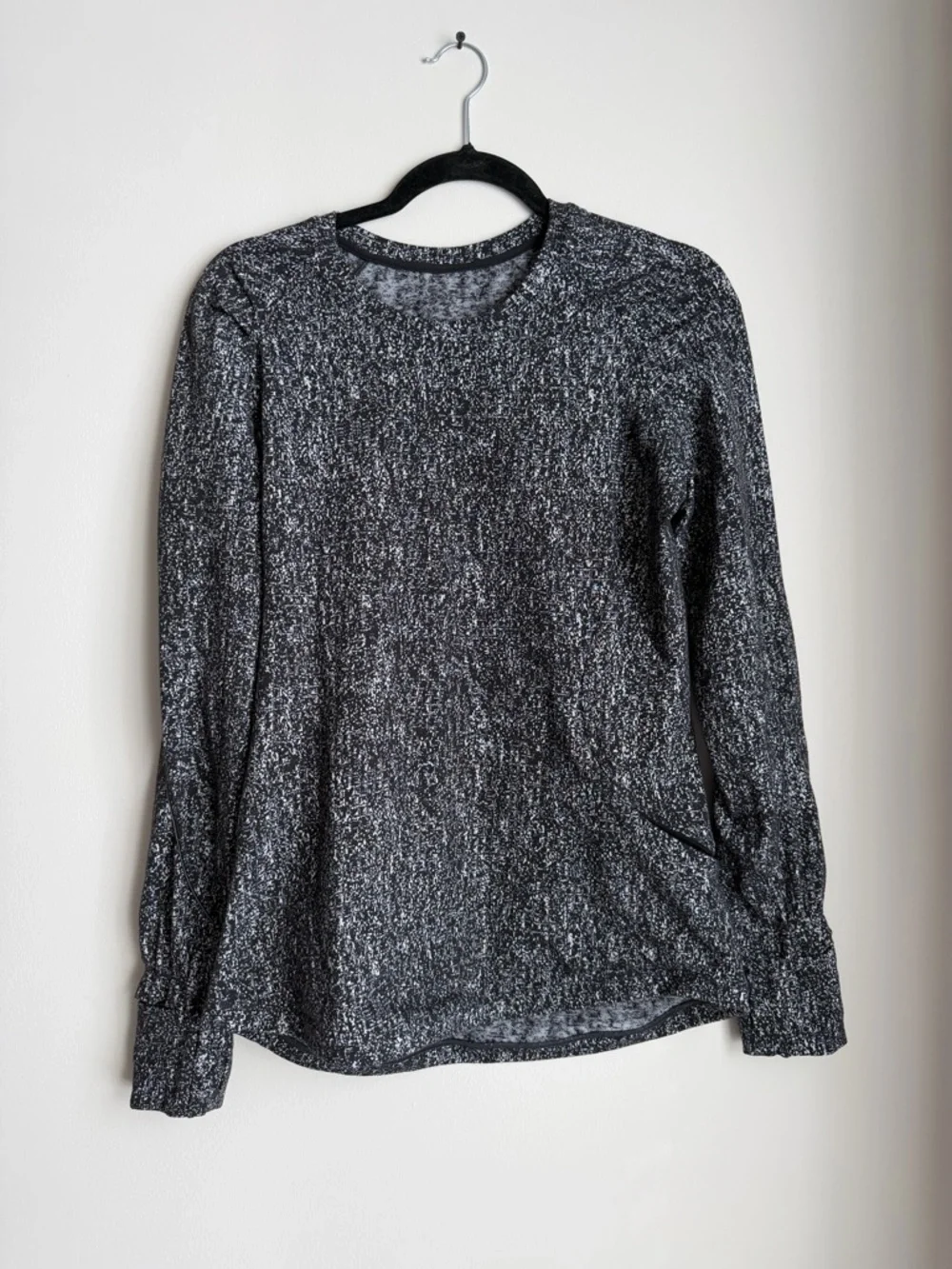 Lululemon Extra Mile Long Sleeve - Picture 2 of 7